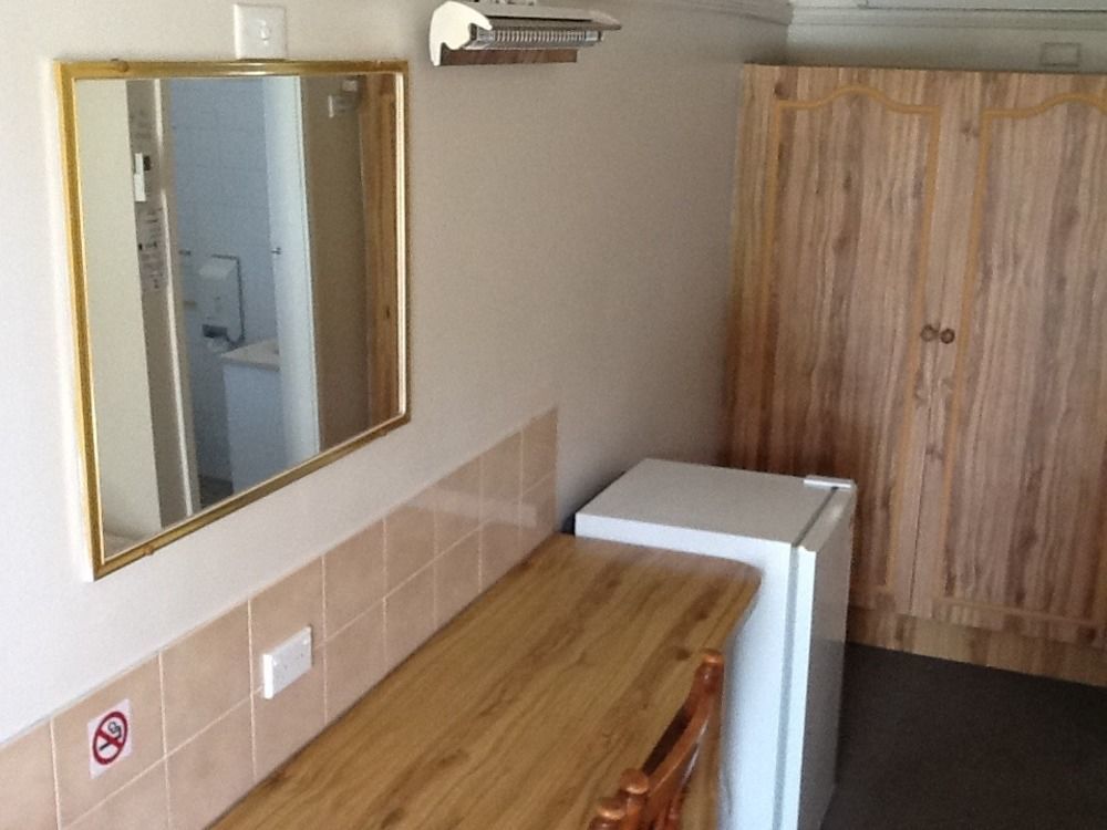 Motel Riverina Leeton Екстер'єр фото