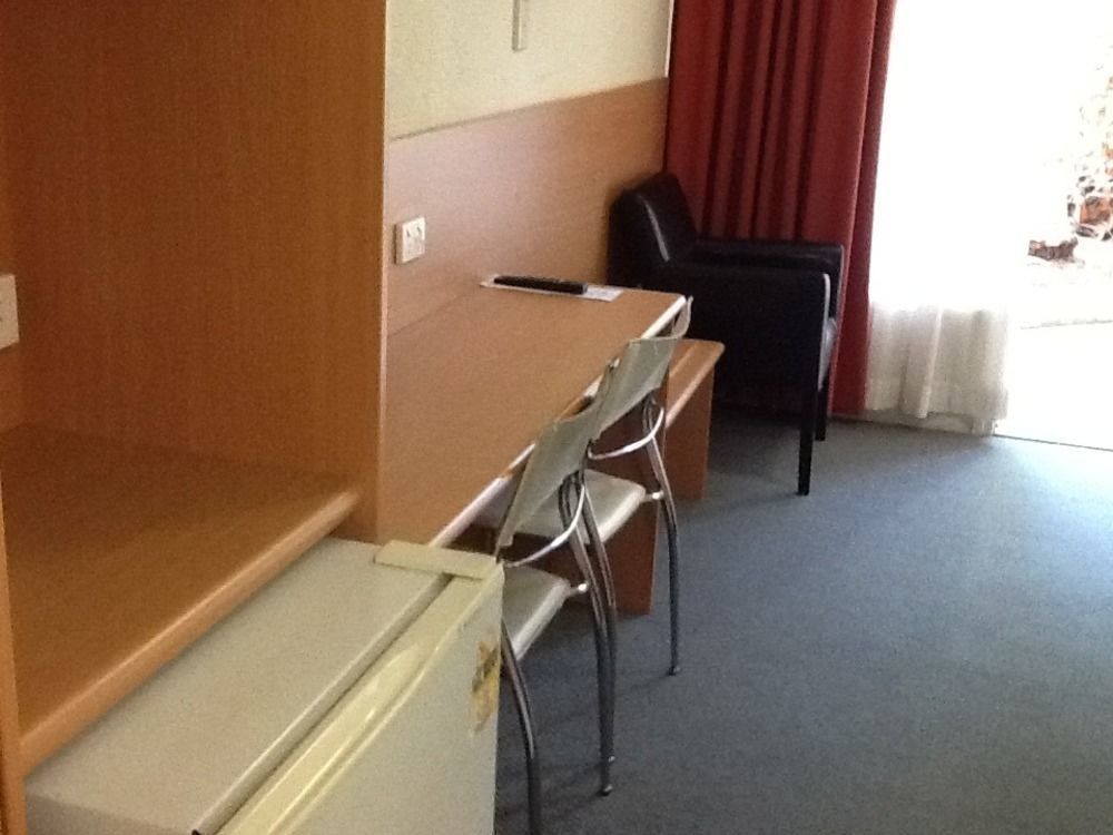 Motel Riverina Leeton Екстер'єр фото