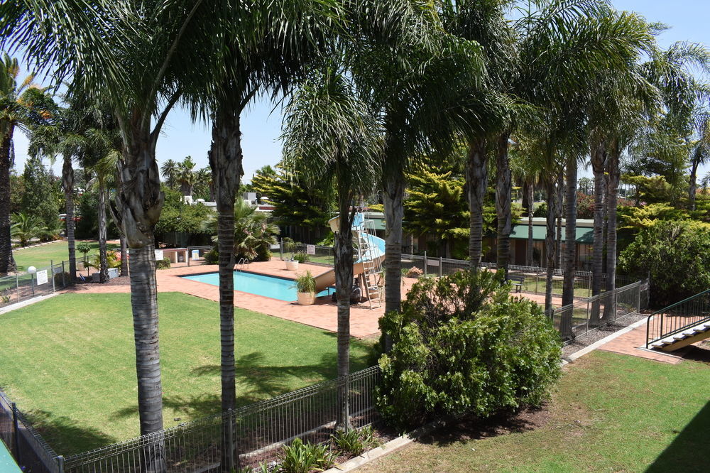 Motel Riverina Leeton Екстер'єр фото
