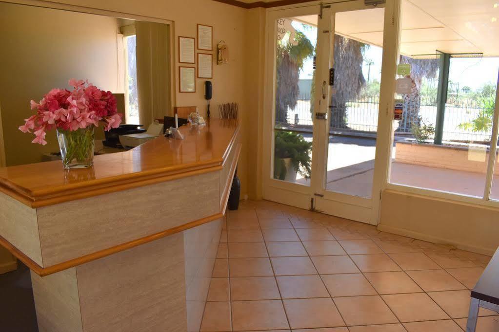 Motel Riverina Leeton Екстер'єр фото